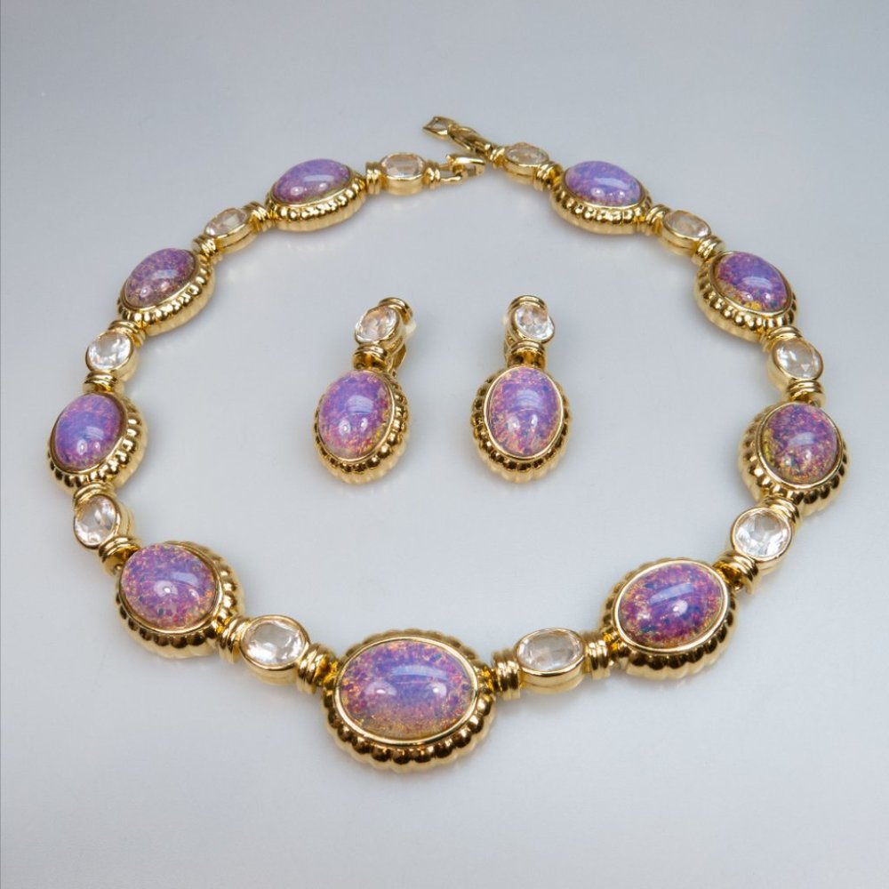 VNTG NINA RICCI PARIS GRIPOIX DRAGON BREATH OPAL RHINESTONE NECKLACE & EARRINGS